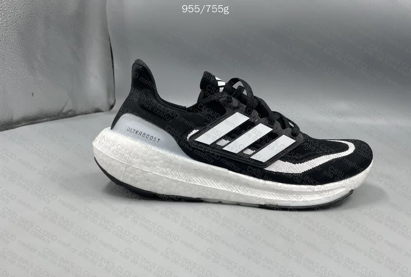 Ultraboost 9.0 Black&White 5
