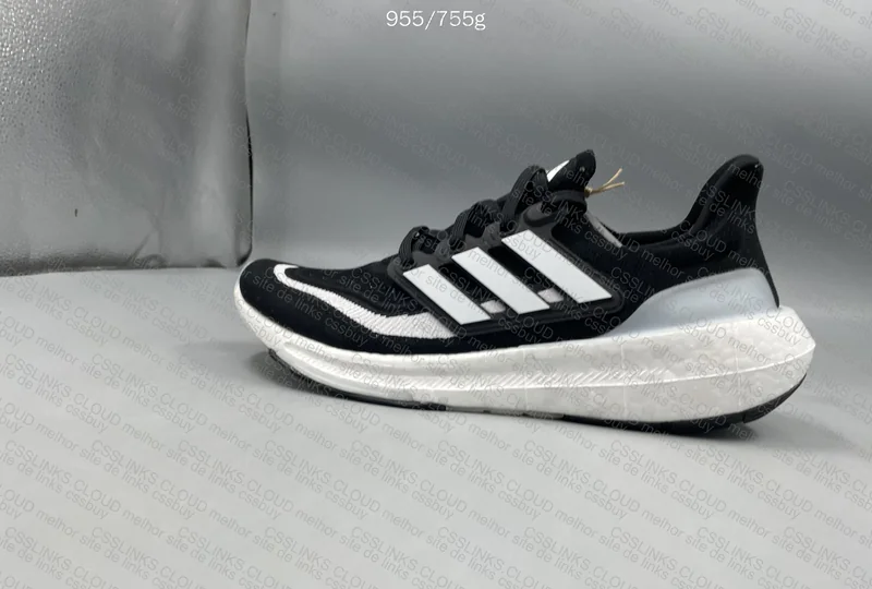 Ultraboost 9.0 Black&White 7