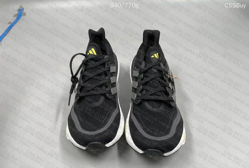 Ultraboost Light 3