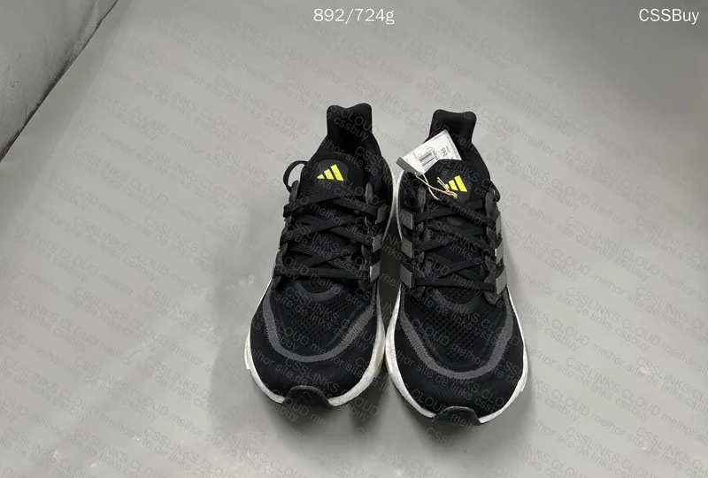 Ultraboost Light