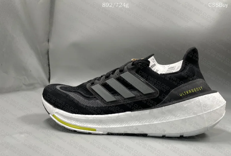 Ultraboost Light 4