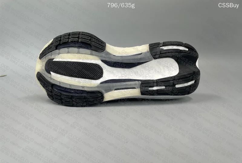 Ultraboost light 4