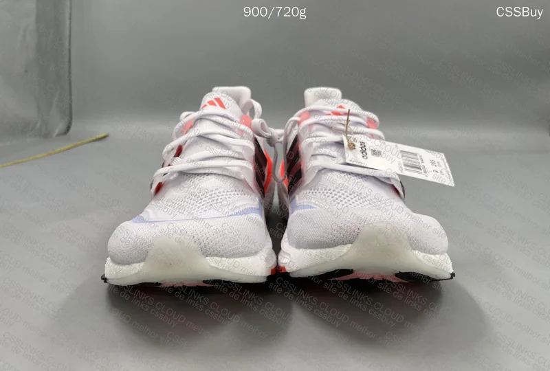 UltraBoost Light 3