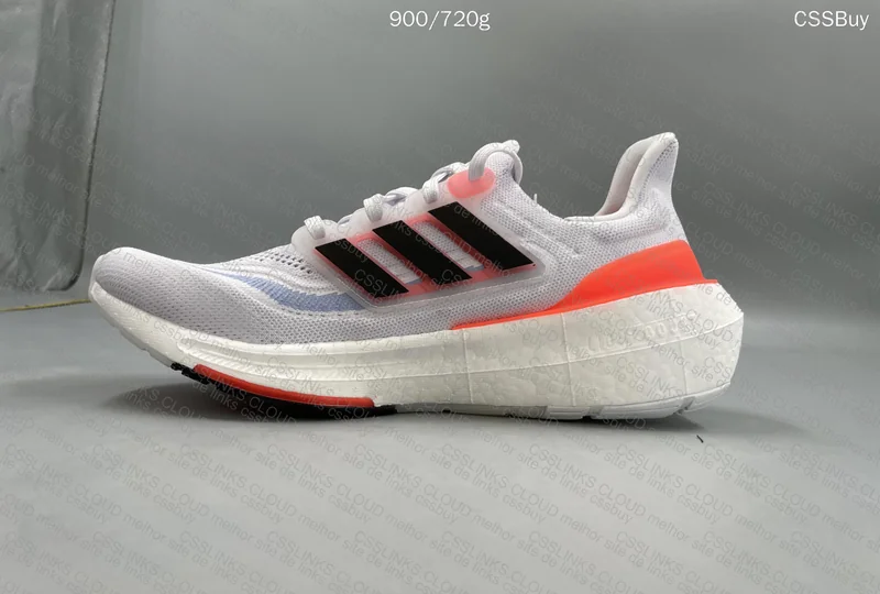 UltraBoost Light 6