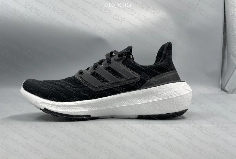 Ultraboost light 4