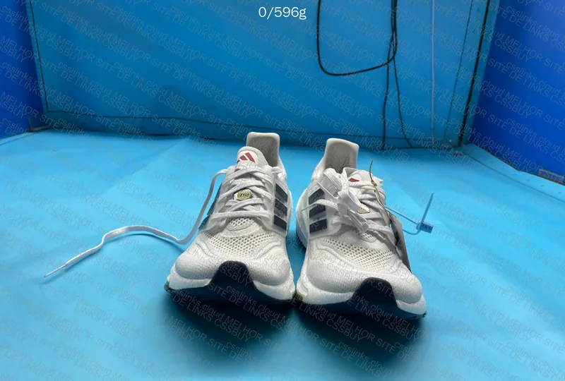 Ultraboost Light 2