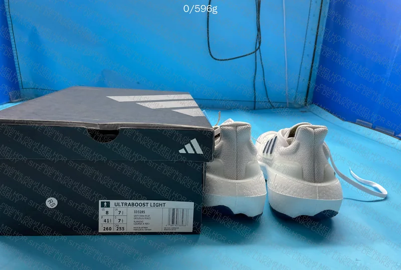 Ultraboost Light 6