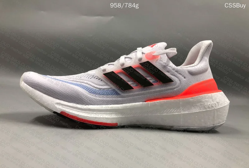 Ultraboost Light 2023 3