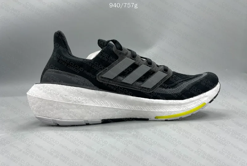 Ultraboost light 2023