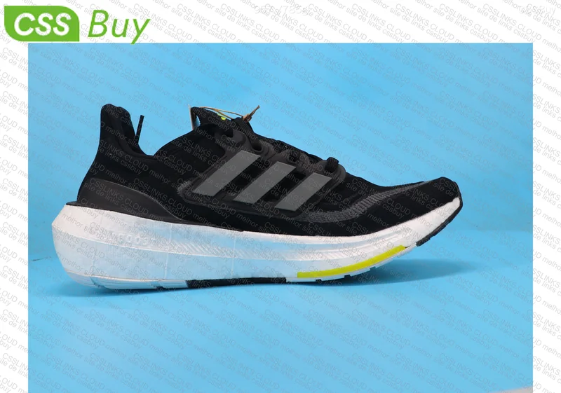 ULTRABOOST LIGHT 23
