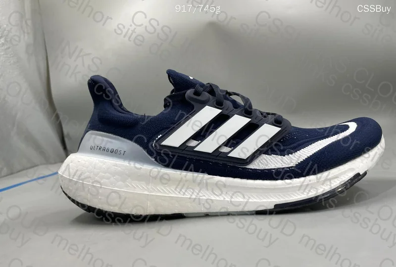 Ultraboost Light 23