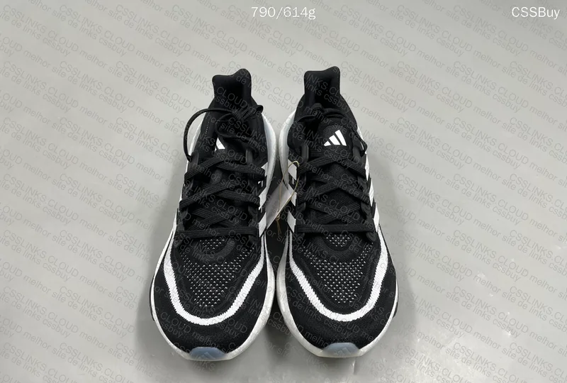 ULTRABOOST LIGHT 23 3