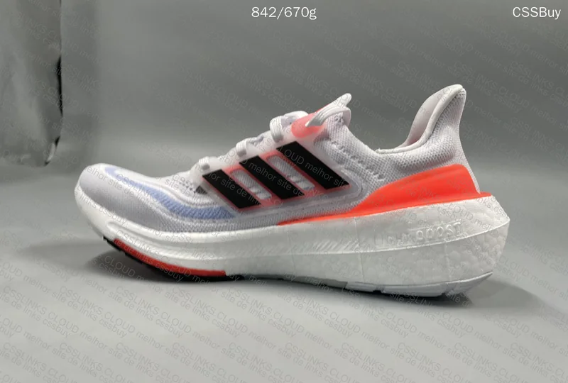 ULTRABOOST LIGHT 23 GL? 4