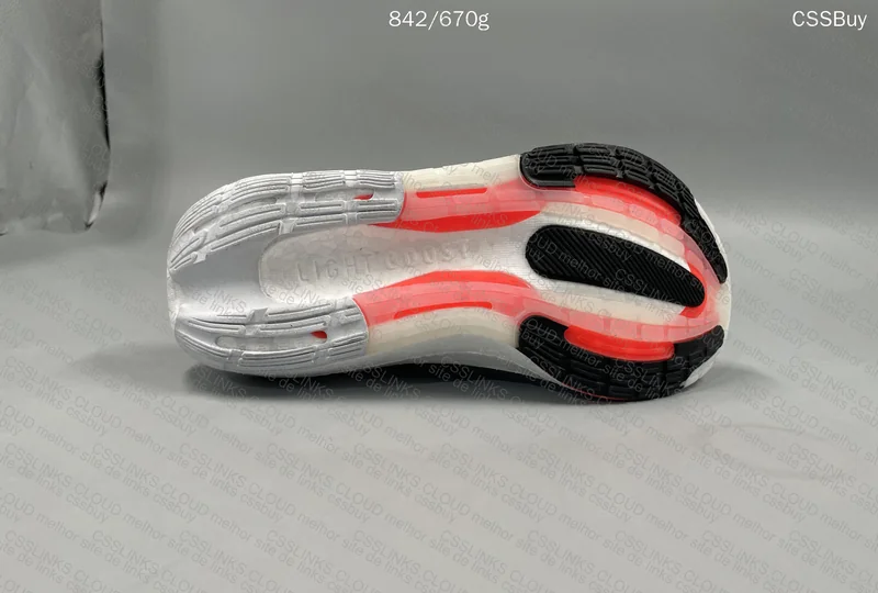 ULTRABOOST LIGHT 23 GL? 6