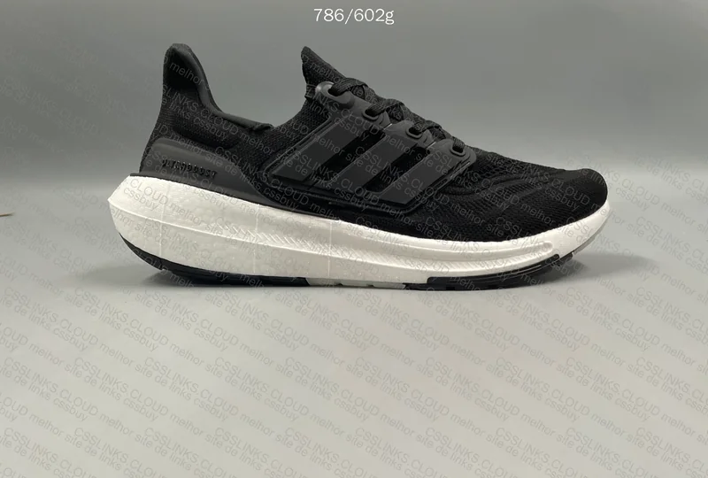 ULTRABOOST LIGHT | BLACK/WHITE