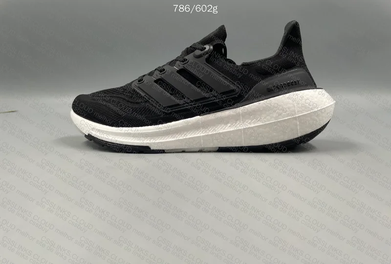 ULTRABOOST LIGHT | BLACK/WHITE 5