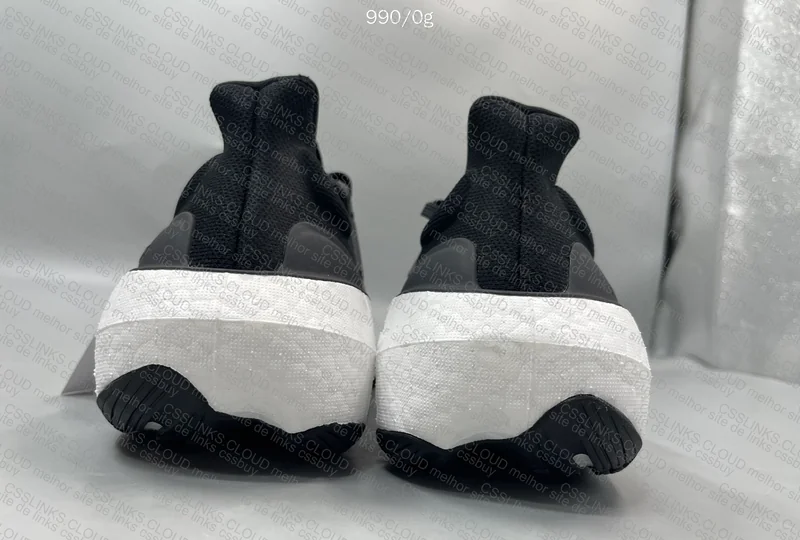 Ultraboost Light STOS