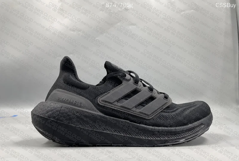 Ultraboost light triple black 2
