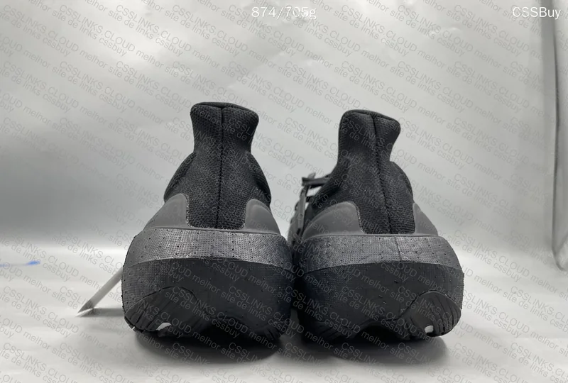 Ultraboost light triple black 4