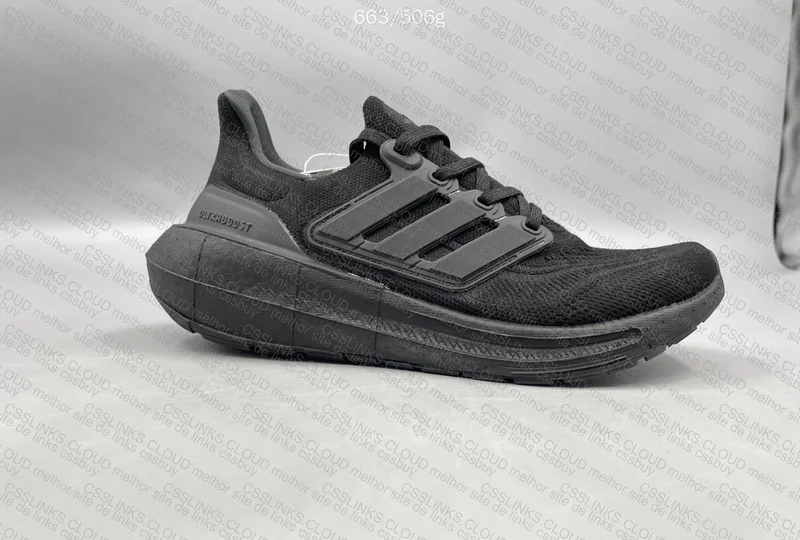 Ultraboost Ligth 4