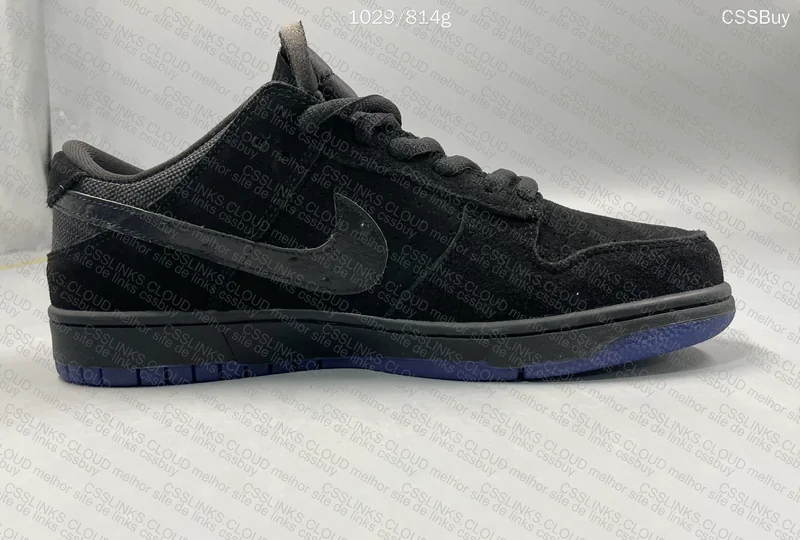UNDEFEATED X NIKE DUNK LOW "5 ON IT" BLACK 9