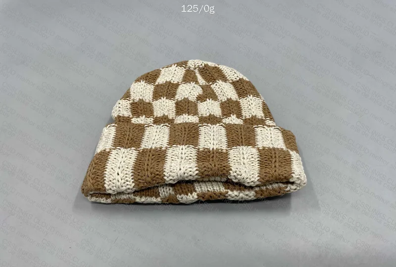 Uniform Display beanie