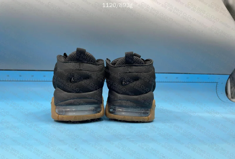 Uptempo low black gum 2