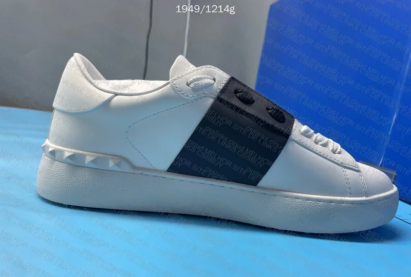 Valentino Garavani 4