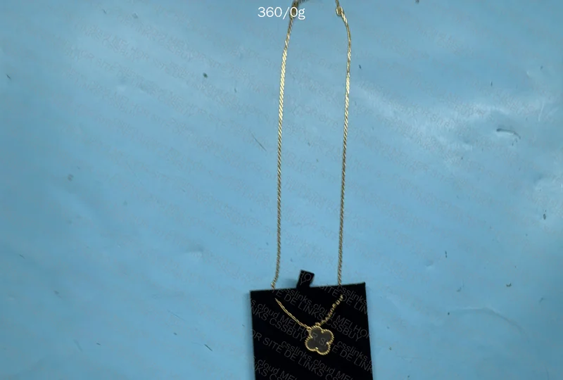 Van Cleef One Motif Alhambra necklace 2