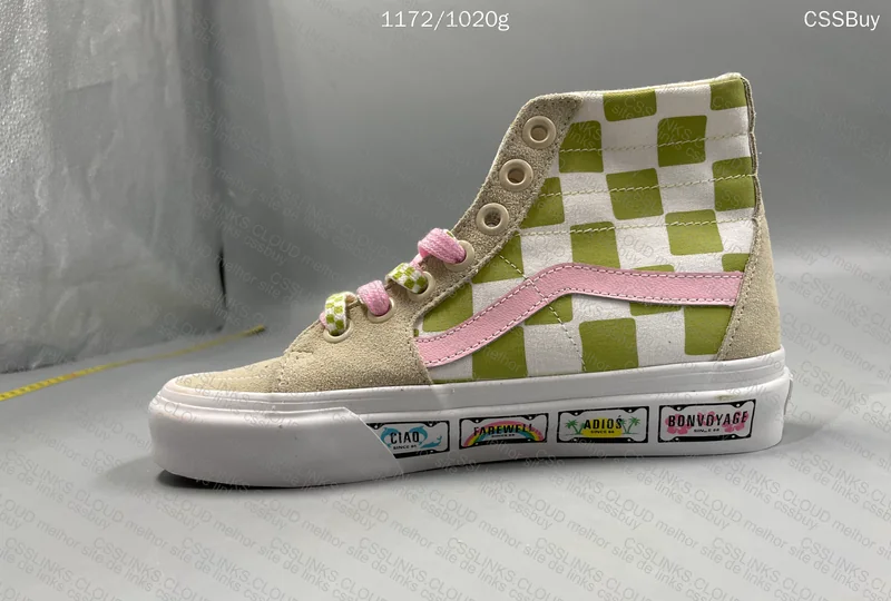 Vans Emma Mulholland on Holiday 3