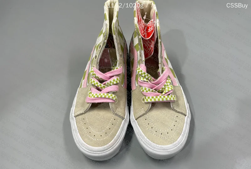 Vans Emma Mulholland on Holiday 6