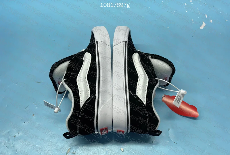 Vans knu, ajuda