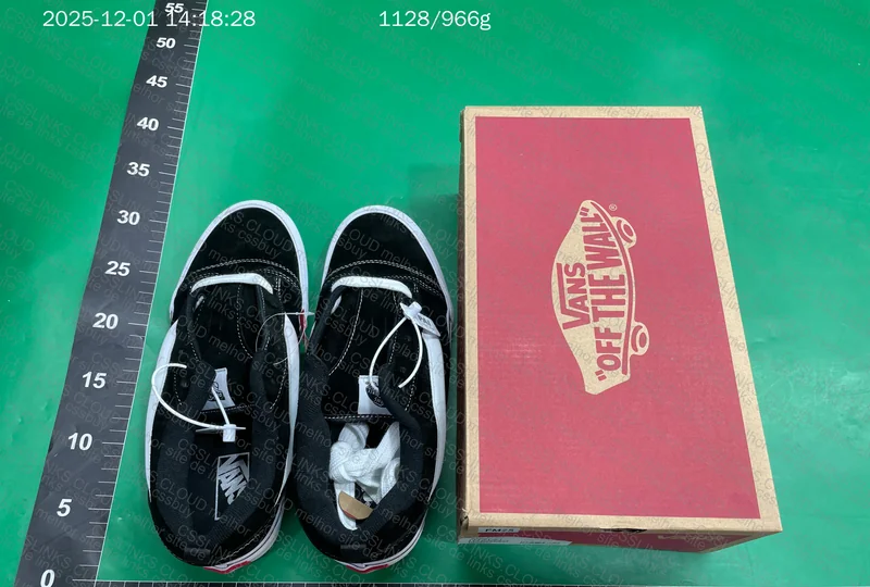 VANS KNU SCHOOL 6