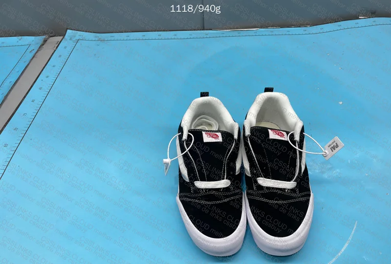 Vans Knu Skool