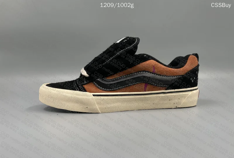 Vans knu skool x disney 3