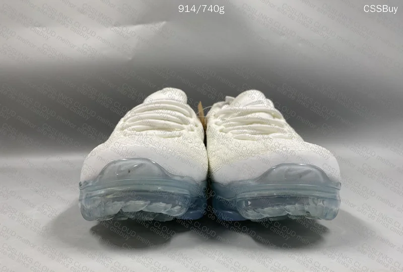 Vapor Max White 2