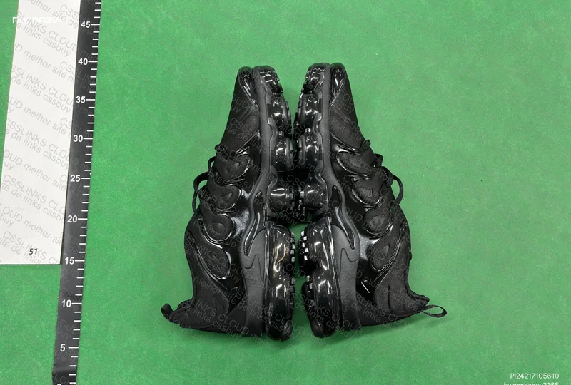 VAPORMAX PLUS 3