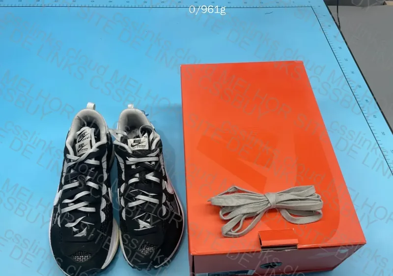 Vaporwaffle Sacai 2