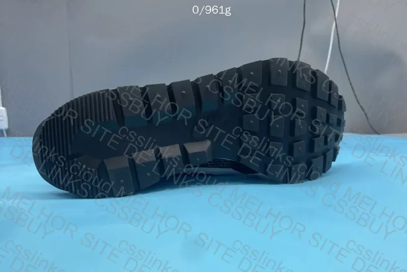 Vaporwaffle Sacai 4