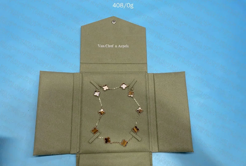VCA Necklace 4