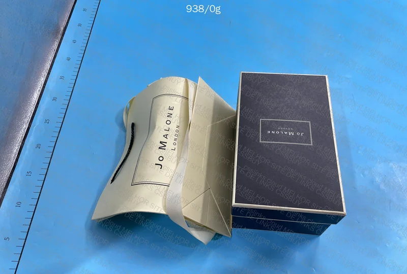 Jo Malone Scented Candle - REPSelect Randomness