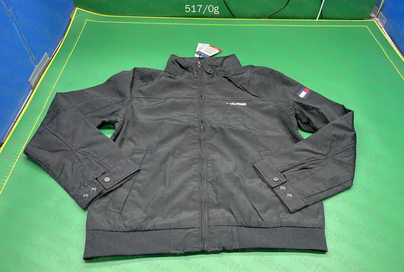 Velejador tommy Hilfiger