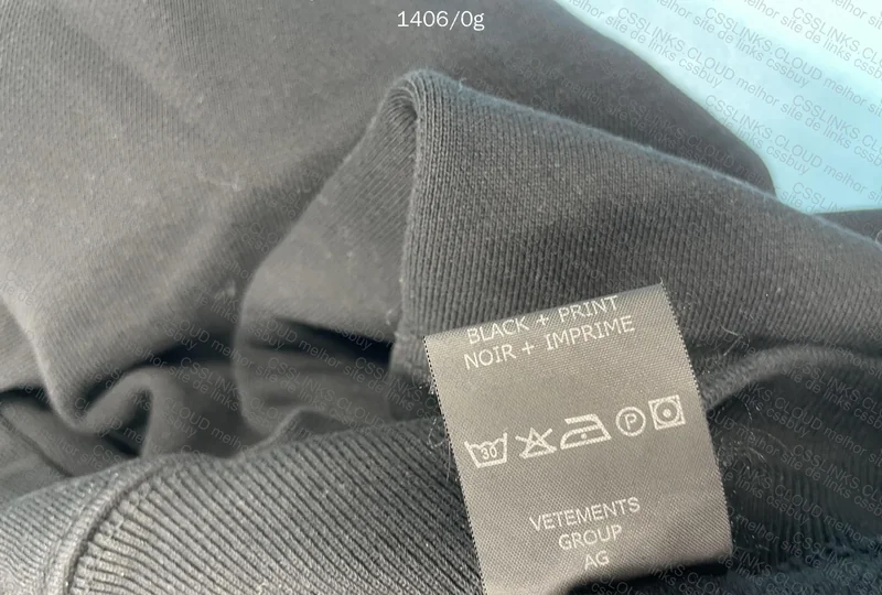Vetements AW17 May The Bridges / Antwerpen Zip Up Hoodie 3