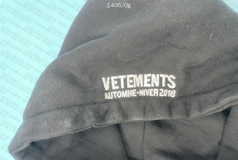 Vetements AW17 May The Bridges / Antwerpen Zip Up Hoodie 5