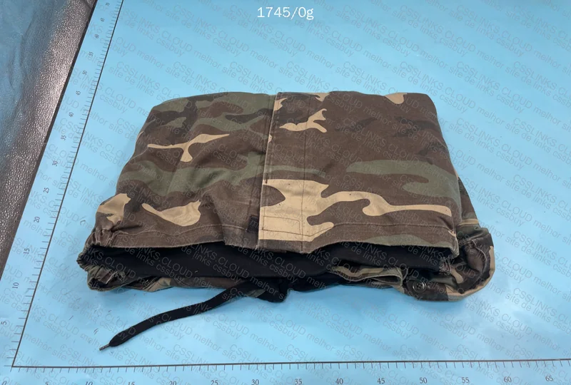 VETEMENTS Commando Hooded Camouflag Jacket 17/18 F/W 2