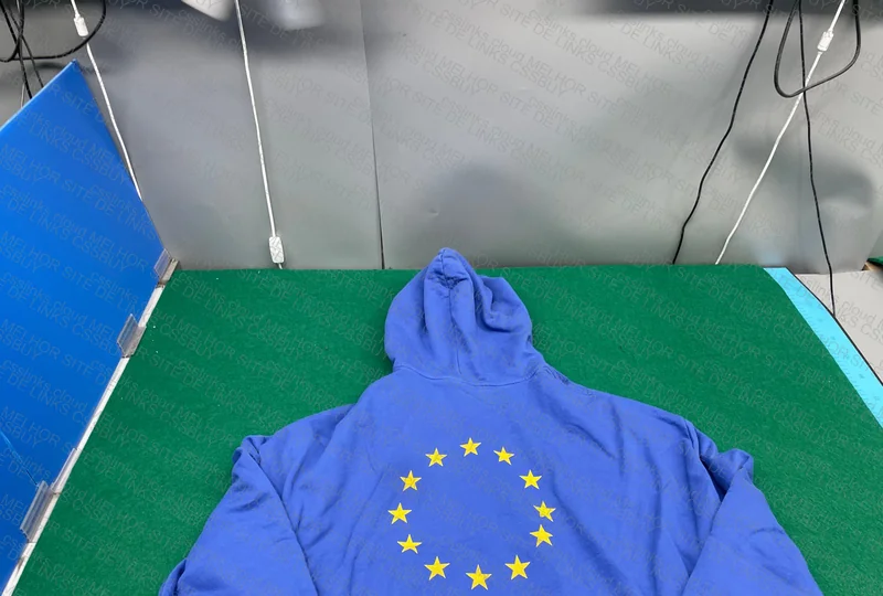 Vetements Europe Hoodie 7