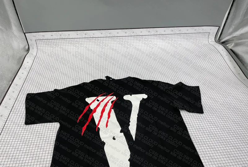 Vlone Pantera Negra 5