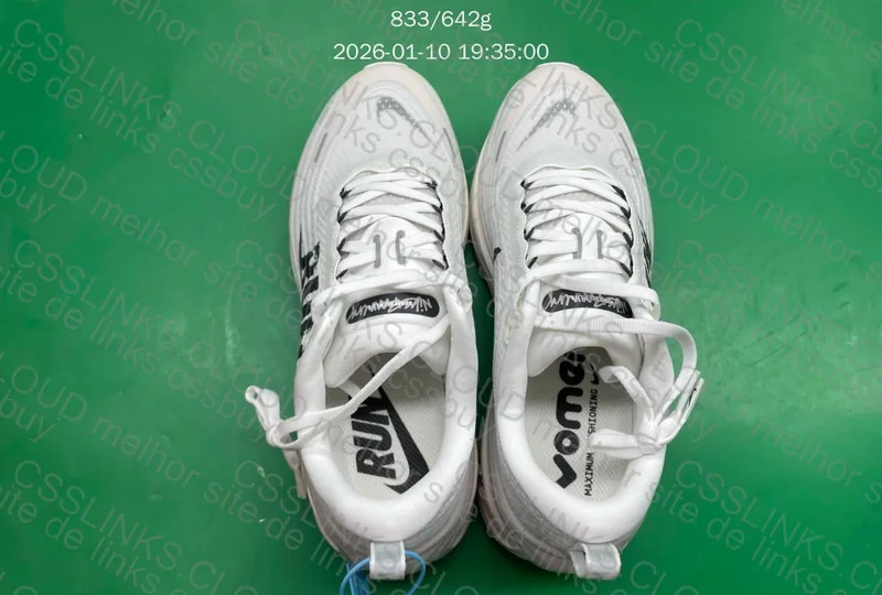 Vomero Plus Run "Reverse Swoosh" 7