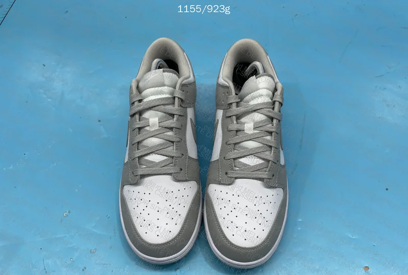 VT version Dunk White Gray
