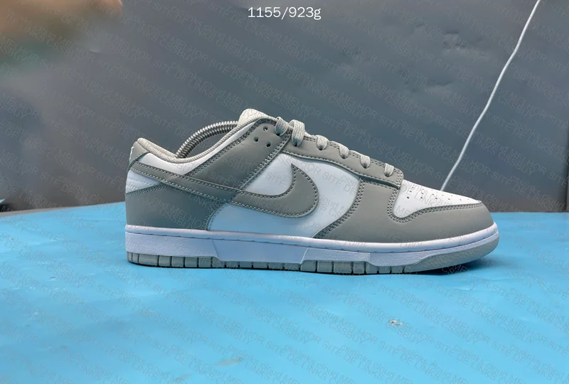 VT version Dunk White Gray 2